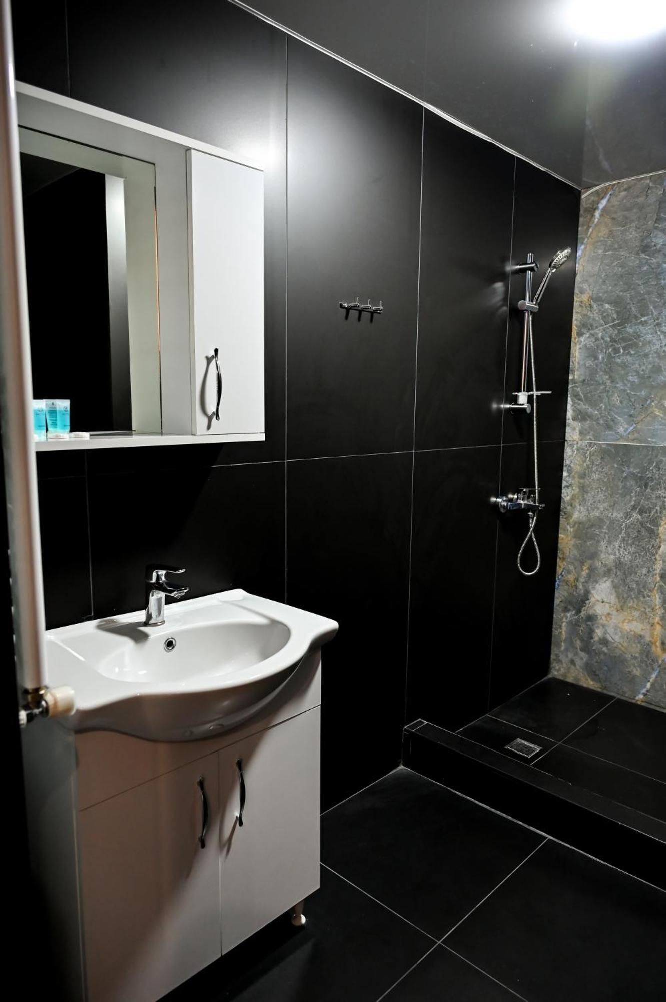 Starhostel Kutaisi Zewnętrze zdjęcie