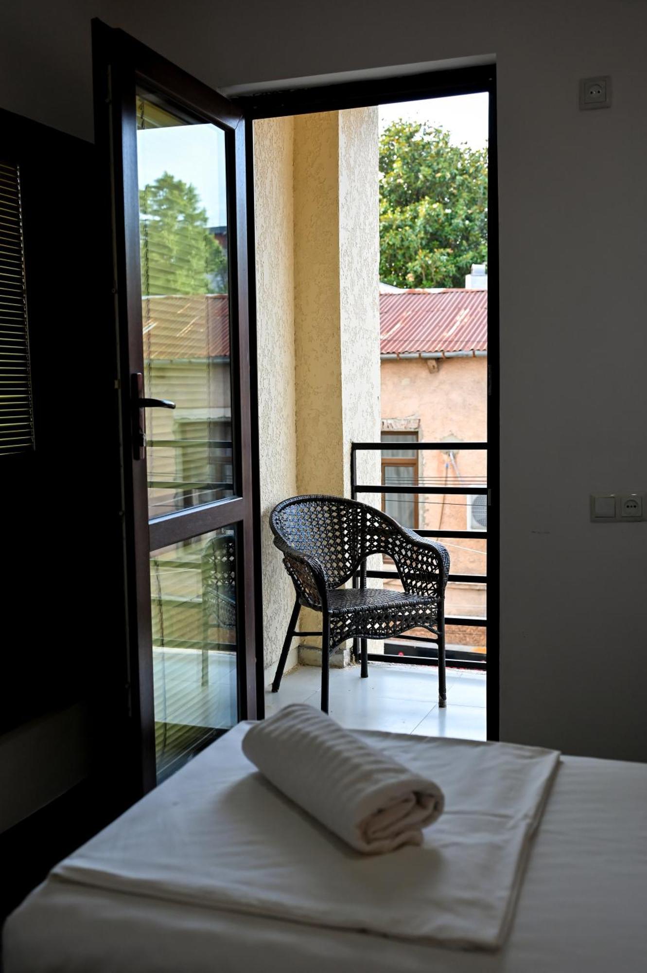 Starhostel Kutaisi Zewnętrze zdjęcie