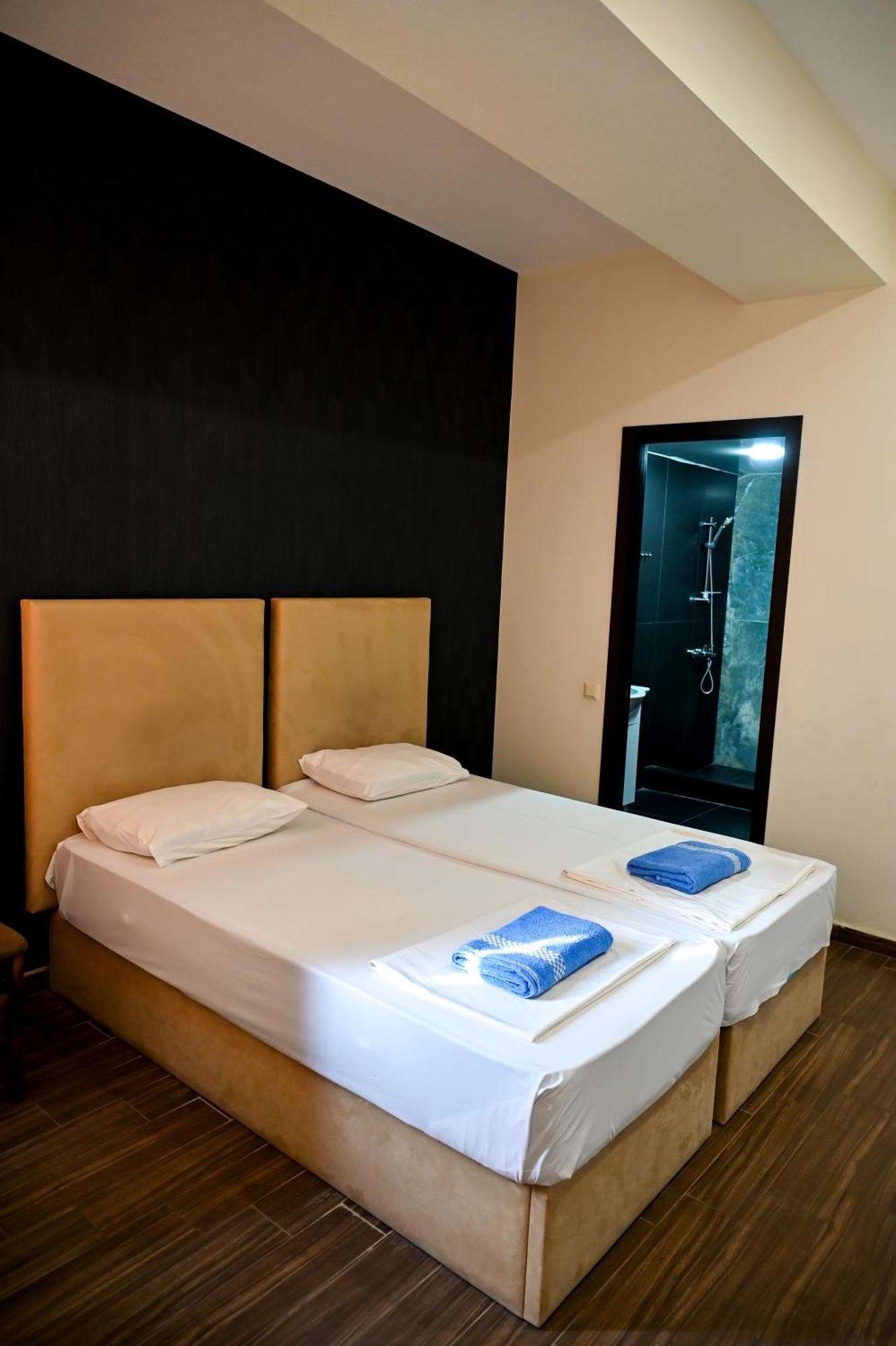 Starhostel Kutaisi Zewnętrze zdjęcie