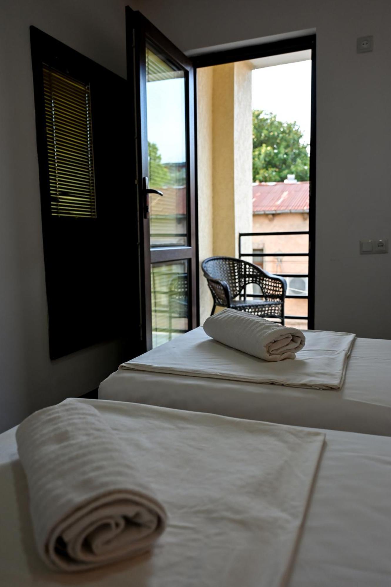 Starhostel Kutaisi Zewnętrze zdjęcie