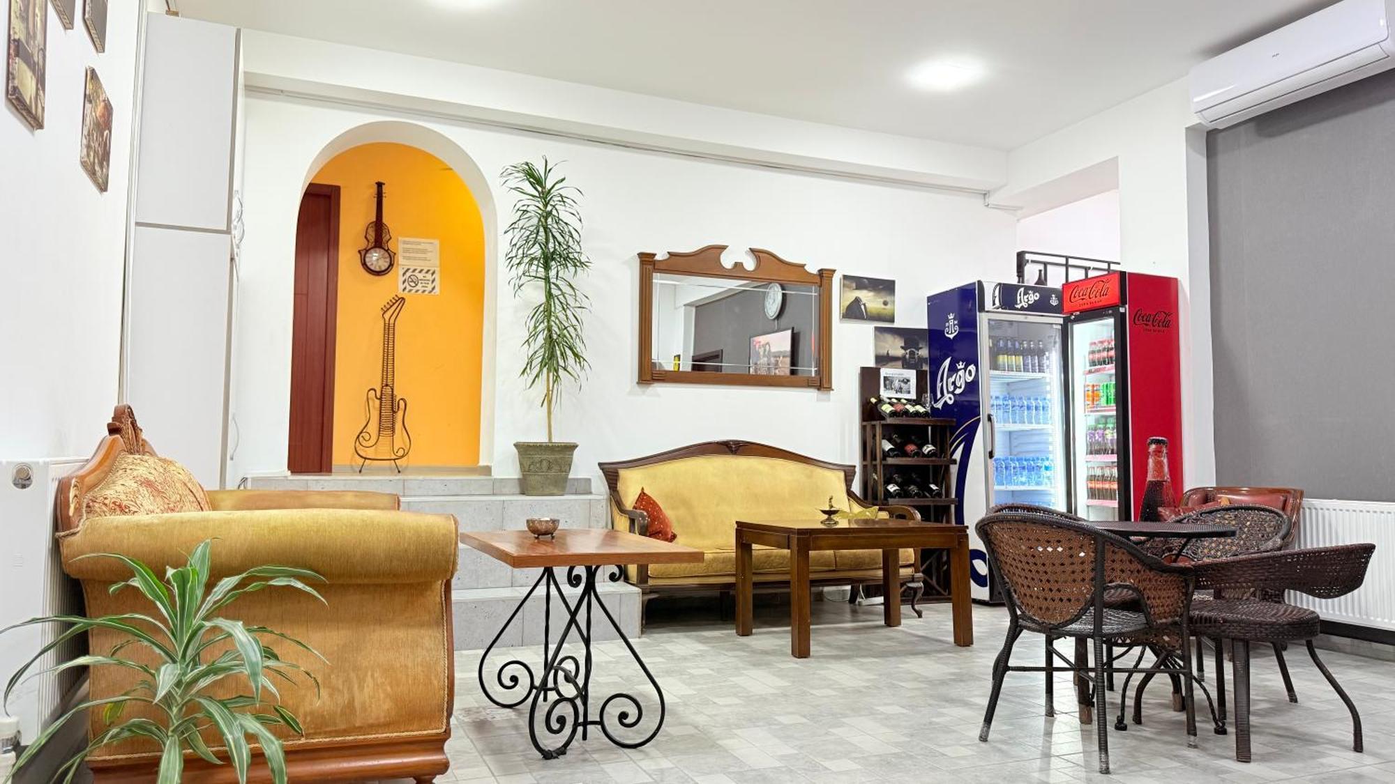 Starhostel Kutaisi Zewnętrze zdjęcie