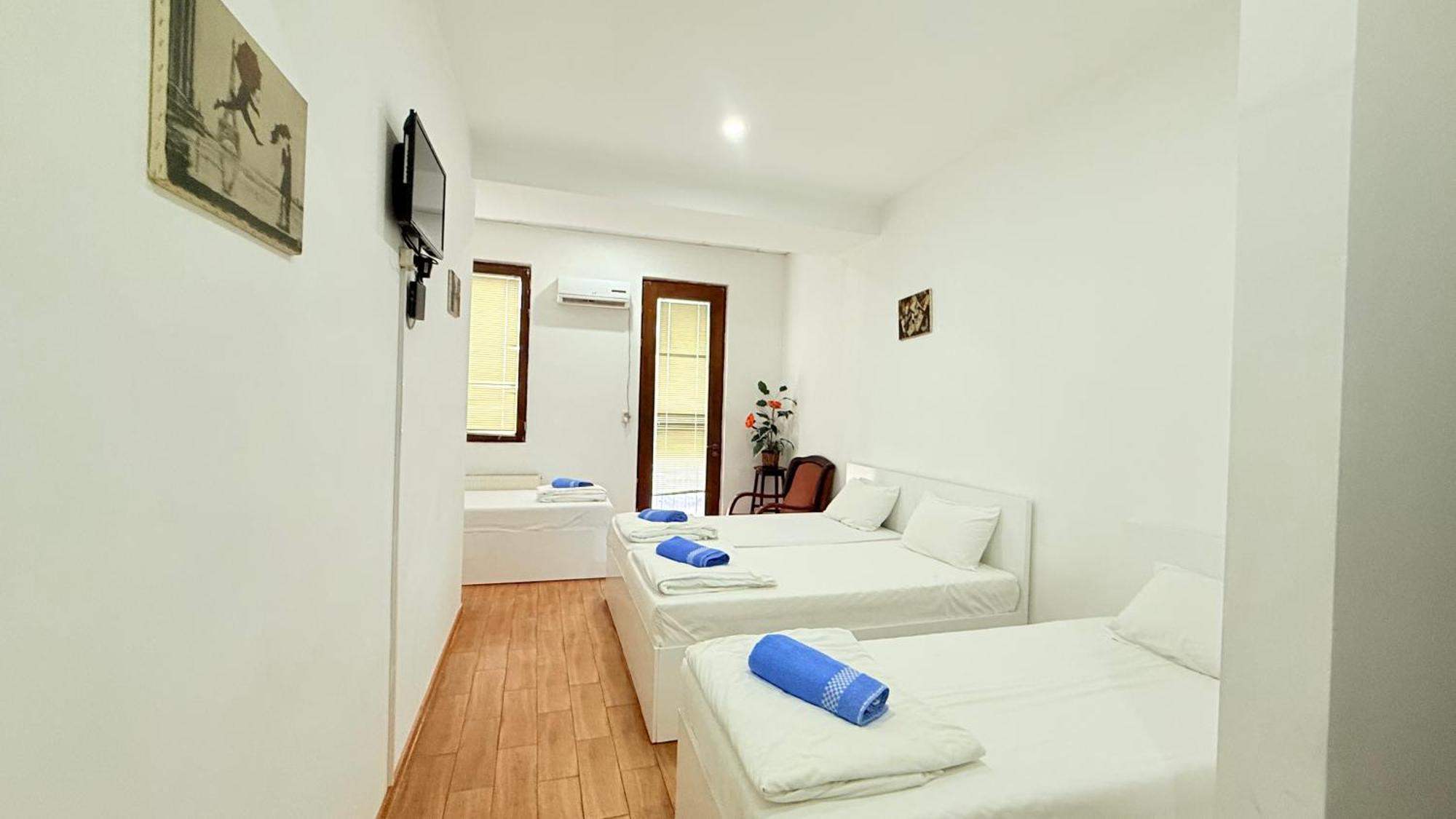 Starhostel Kutaisi Zewnętrze zdjęcie